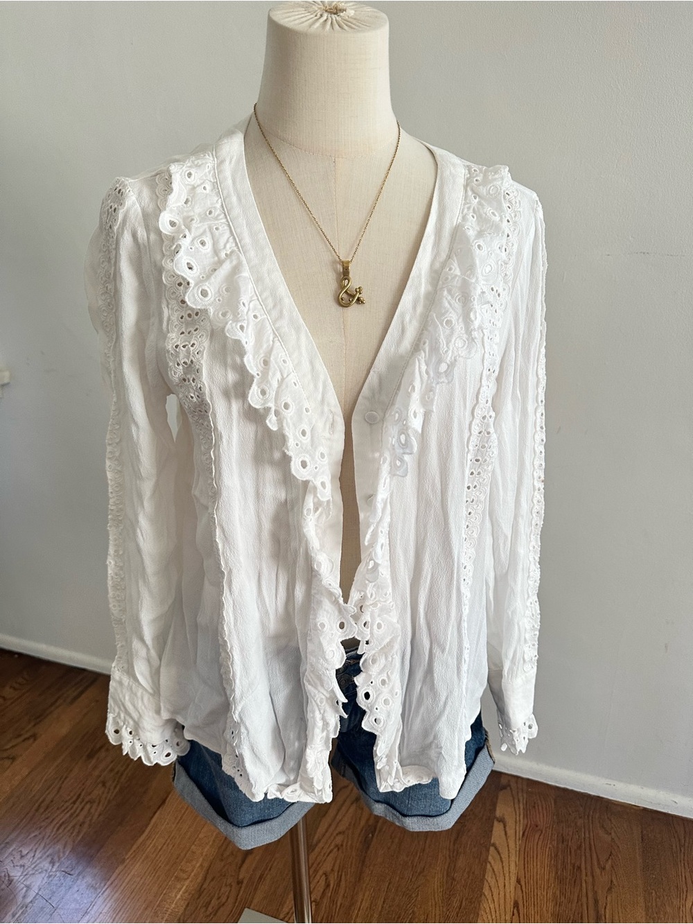 Strut & Bolt White Eyelet Lace Trim Boho Blouse Gauze V-Neck Top Large